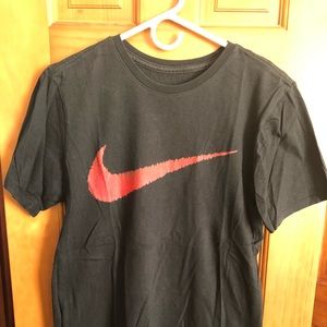 Men’s Nike tee